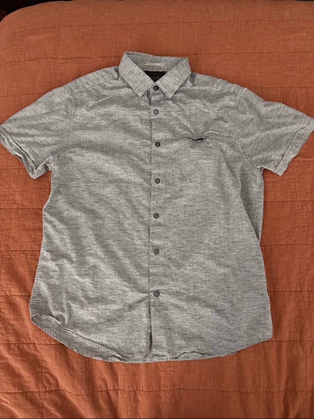 Cactus Men's Heather Gray Short Sleeve Button-Down Shirt